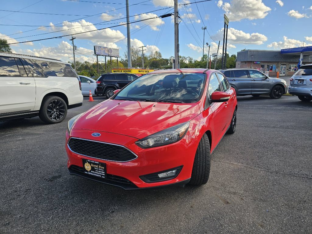 Used 2016 Ford Focus SE w/ Equipment Group 201A FWD image 4