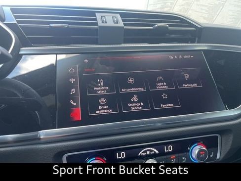 New 2025 Audi Q3 2.0T Premium image 18