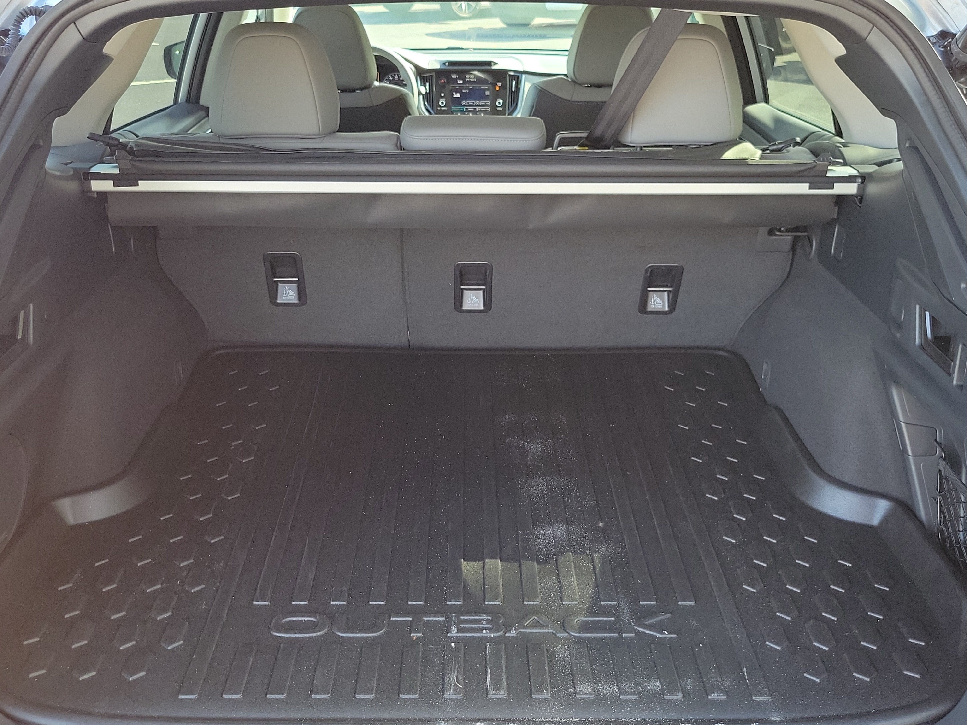 Used 2025 Subaru Outback Limited AWD/4WD image 8