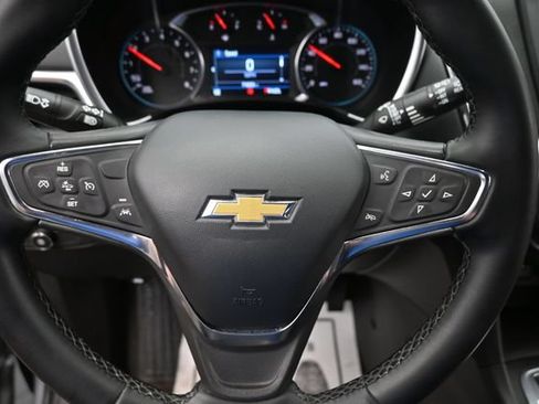 Used 2023 Chevrolet Equinox LT AWD/4WD image 15