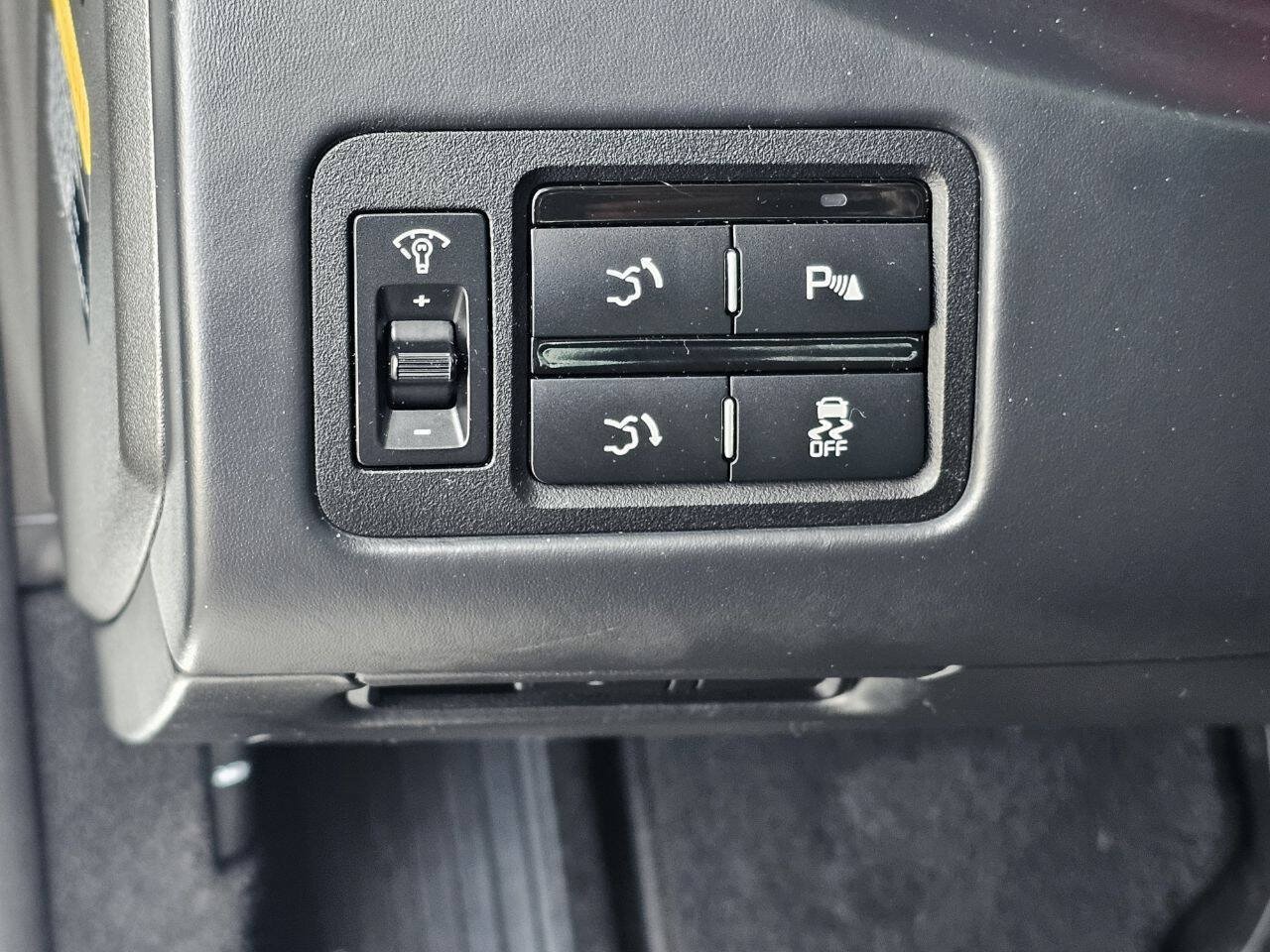 Used 2015 Kia K900 Premium RWD image 25
