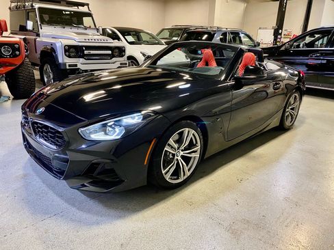 Used 2024 BMW Z4 sDrive30i w/ Premium Package image 4