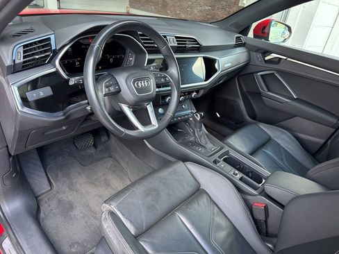 Used 2020 Audi Q3 2.0T Prestige w/ Prestige Package image 35