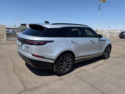 Used 2018 Land Rover Range Rover Velar R-Dynamic SE AWD/4WD image 6