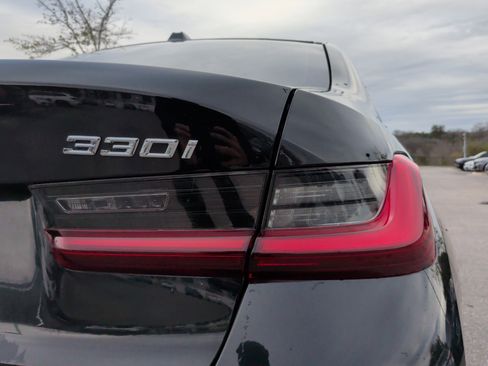 Certified 2024 BMW 330i Sedan w/ Convenience Package image 11