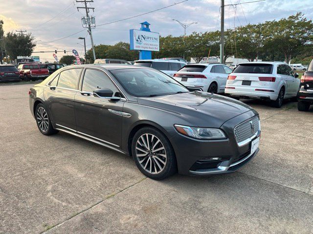 Used 2017 Lincoln Continental Select w/ Climate Package AWD/4WD image 3