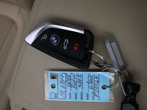 Used 2025 BMW 330i Sedan image 21