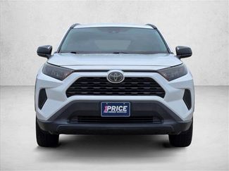 Used 2019 Toyota RAV4 LE FWD video 2