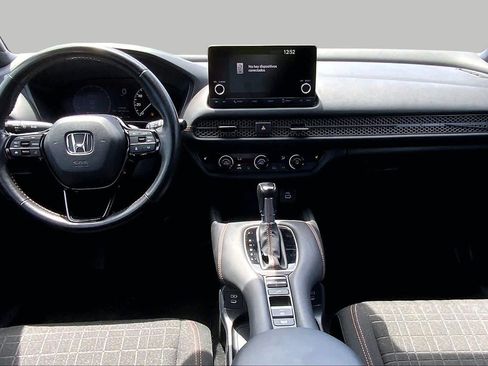 Used 2025 Honda HR-V Sport image 15
