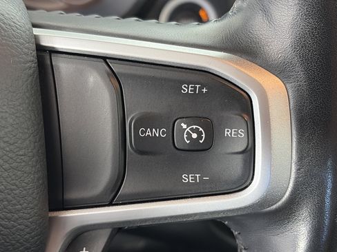 Used 2020 RAM 1500 Big Horn AWD/4WD image 35