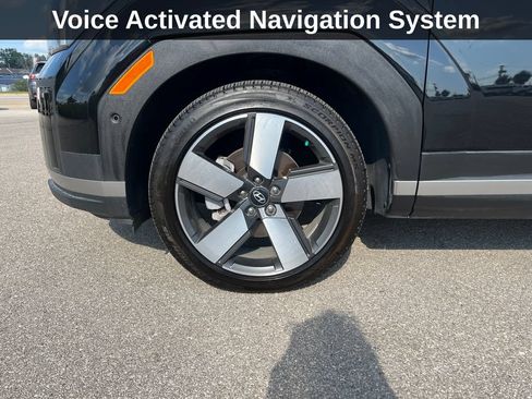Used 2025 Hyundai Santa Fe Limited AWD/4WD image 33