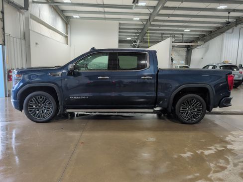 Used 2022 GMC Sierra 1500 Denali Ultimate AWD/4WD image 5