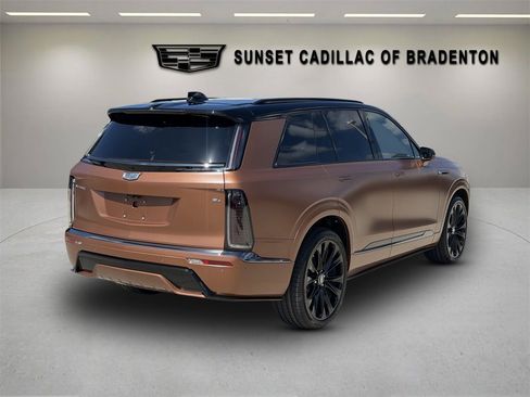 New 2027 Cadillac Vistiq Platinum w/ LPO, Floor Liner Package AWD/4WD image 3