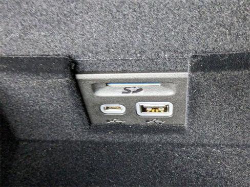 New 2026 Cadillac XT5 Luxury image 29