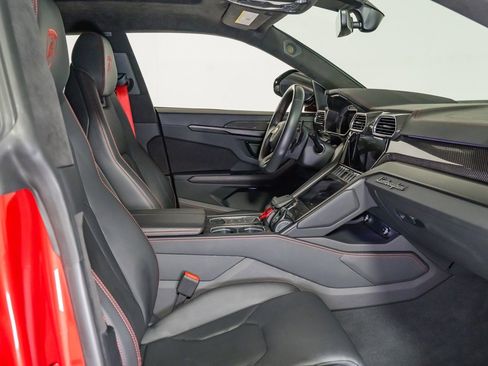 Used 2023 Lamborghini Urus S image 28