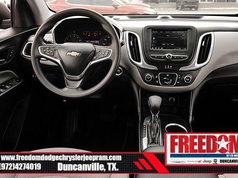 Used 2022 Chevrolet Equinox LS w/ Driver Confidence II Package image 18