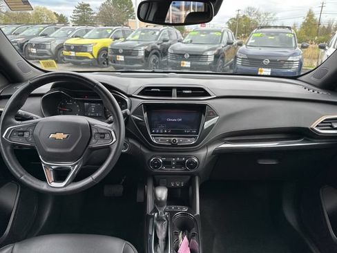 Used 2023 Chevrolet TrailBlazer ACTIV w/ Convenience Package AWD/4WD image 12