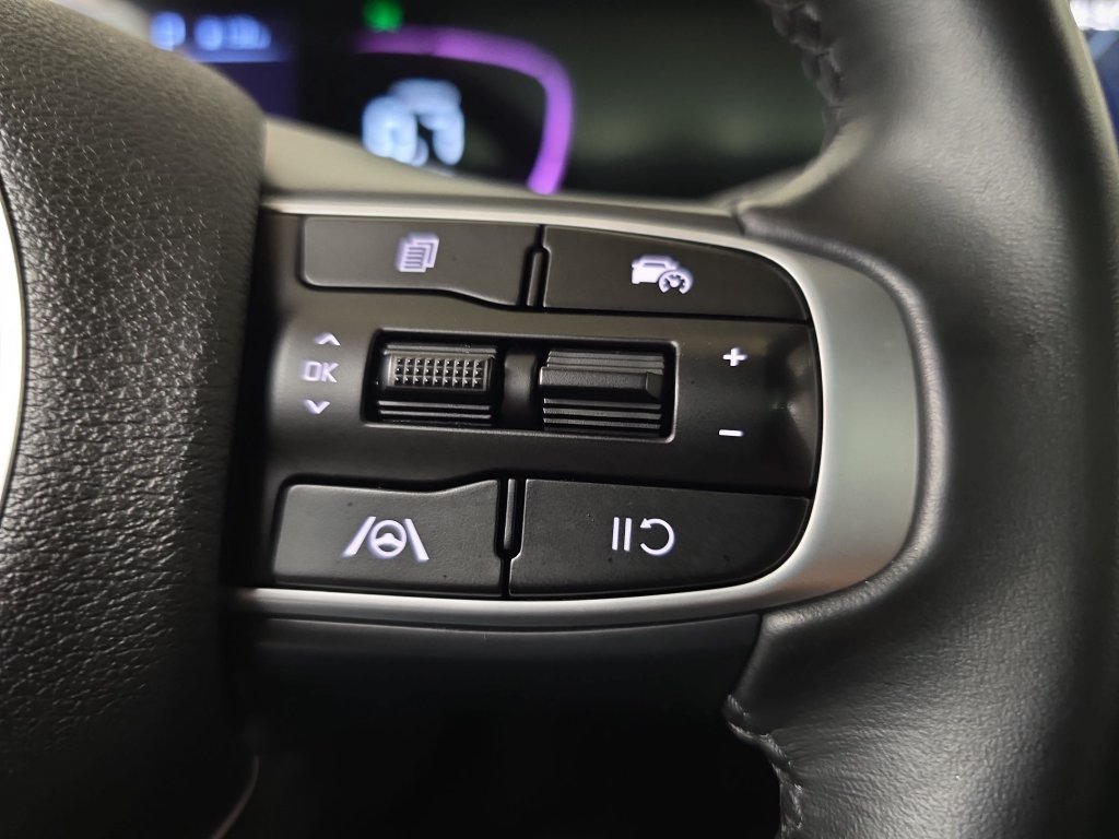 Used 2023 Kia Sportage X-Line w/ X-Line Premium Package AWD/4WD image 21