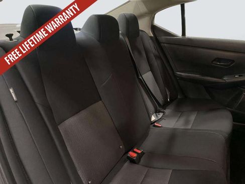 Used 2024 Nissan Sentra SV FWD image 33