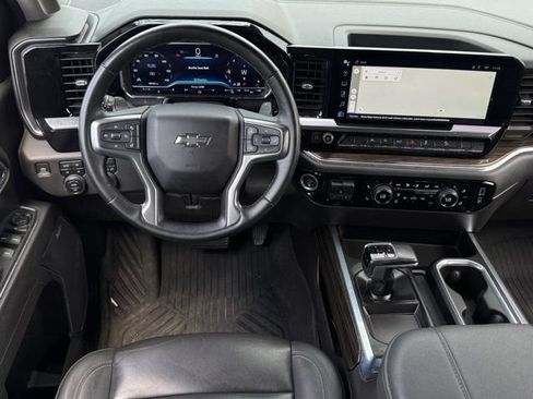Used 2023 Chevrolet Silverado 1500 LT Trail Boss w/ Convenience Package II AWD/4WD image 12