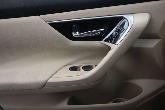 Used 2014 Nissan Altima 2.5 S w/ Sport Value Package FWD image 23