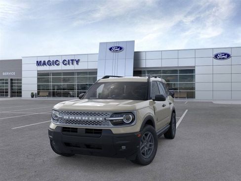 Used 2025 Ford Bronco Sport Big Bend w/ Convenience Package image 2