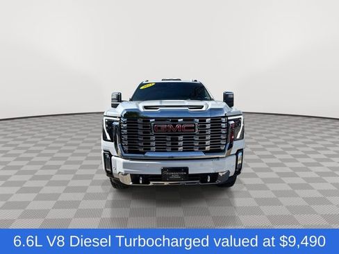 Used 2024 GMC Sierra 3500 Denali w/ Denali Reserve Package AWD/4WD image 3