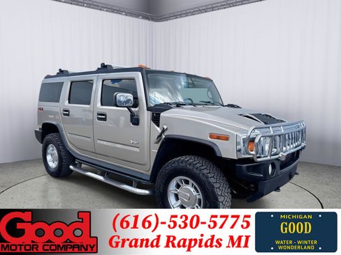 Used 2005 HUMMER H2 w/ Preferred Equipment Group AWD/4WD image 1