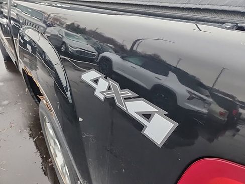 Used 2011 GMC Sierra 1500 SLE w/ Power Tech Package image 12