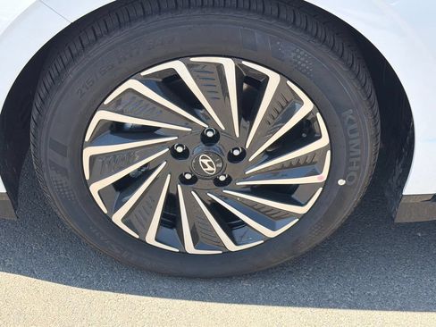 New 2026 Hyundai Sonata SEL FWD image 12