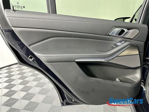 Used 2023 BMW X7 M60i w/ Executive Package image 51