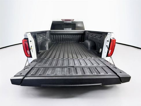 Used 2023 GMC Sierra 1500 AT4 w/ AT4 Preferred Package AWD/4WD image 23