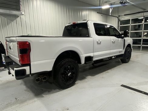 Used 2024 Ford F350 Lariat w/ Lariat Ultimate Package image 3