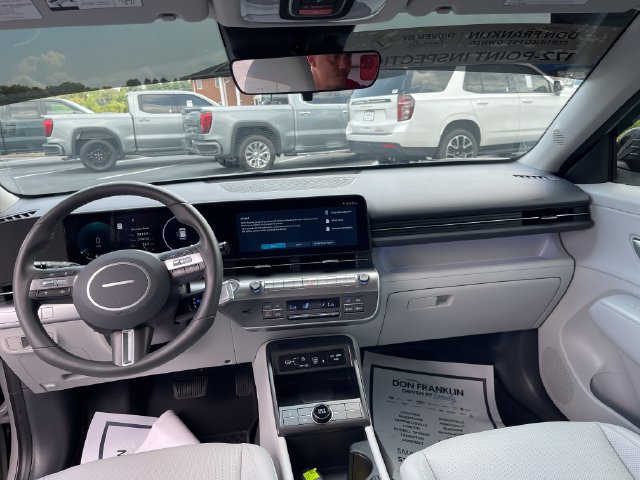 Used 2026 Hyundai Kona SEL Premium FWD image 14