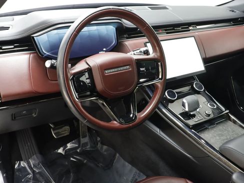 Used 2023 Land Rover Range Rover Sport SE Dynamic image 7