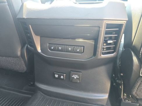 Used 2024 Toyota Tundra Platinum AWD/4WD image 15