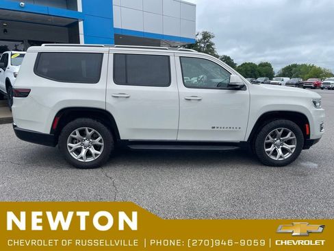 Used 2022 Jeep Wagoneer Series II RWD image 23