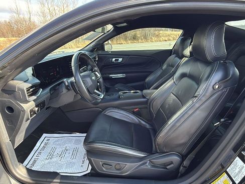 Used 2024 Ford Mustang GT Premium image 23