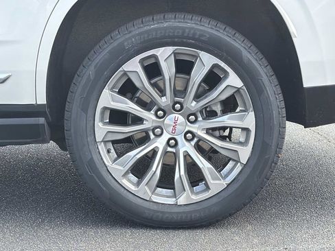 Used 2024 GMC Yukon Denali w/ Denali Reserve Package image 39