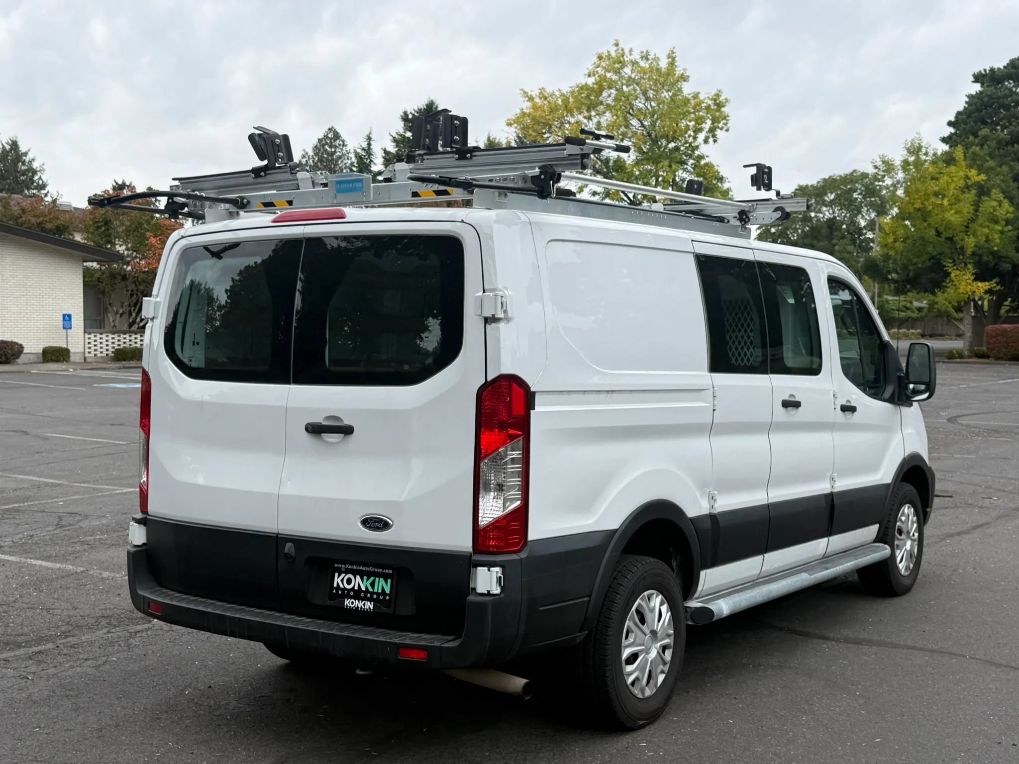 Used 2020 Ford Transit 250 Low Roof w/ Exterior Upgrade Package RWD image 6