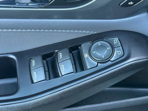 Used 2020 Chevrolet Traverse Premier image 13