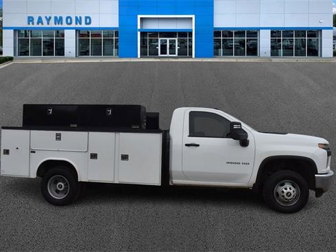 Used 2022 Chevrolet Silverado 3500 W/T w/ WT Convenience Package image 2