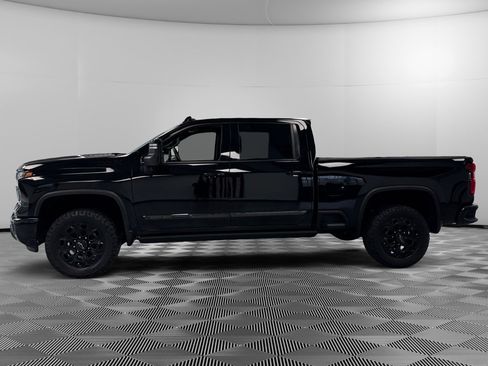Used 2024 Chevrolet Silverado 2500 High Country w/ High Country Premium Package AWD/4WD image 5