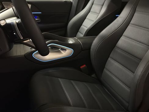 New 2026 Mercedes-Benz GLS 580 4MATIC image 26