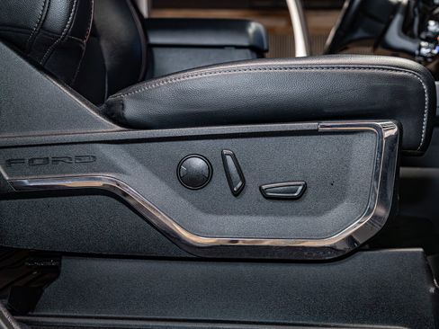 Used 2024 Ford F350 Lariat w/ Lariat Ultimate Package image 27