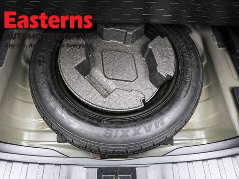 Used 2021 Toyota RAV4 XLE w/ Convenience Package image 23