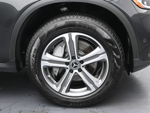 Used 2022 Mercedes-Benz GLC 300 w/ Premium Package Lite image 8