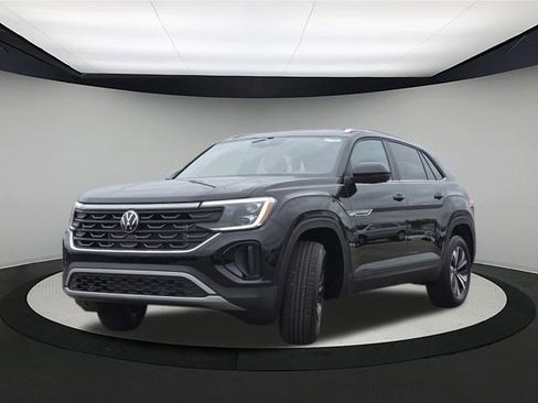 New 2026 Volkswagen Atlas Cross Sport SE image 3