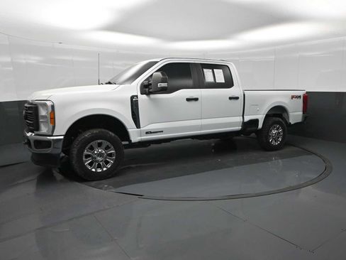 Used 2023 Ford F250 XL w/ FX4 Off-Road Package image 7
