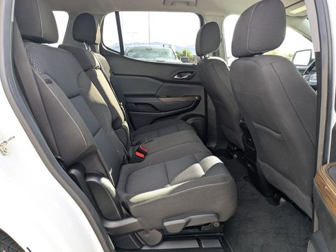 Used 2020 GMC Acadia SLE image 18